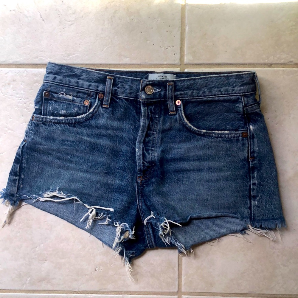 Agolde Parker Shorts size 26 style A026 E-811